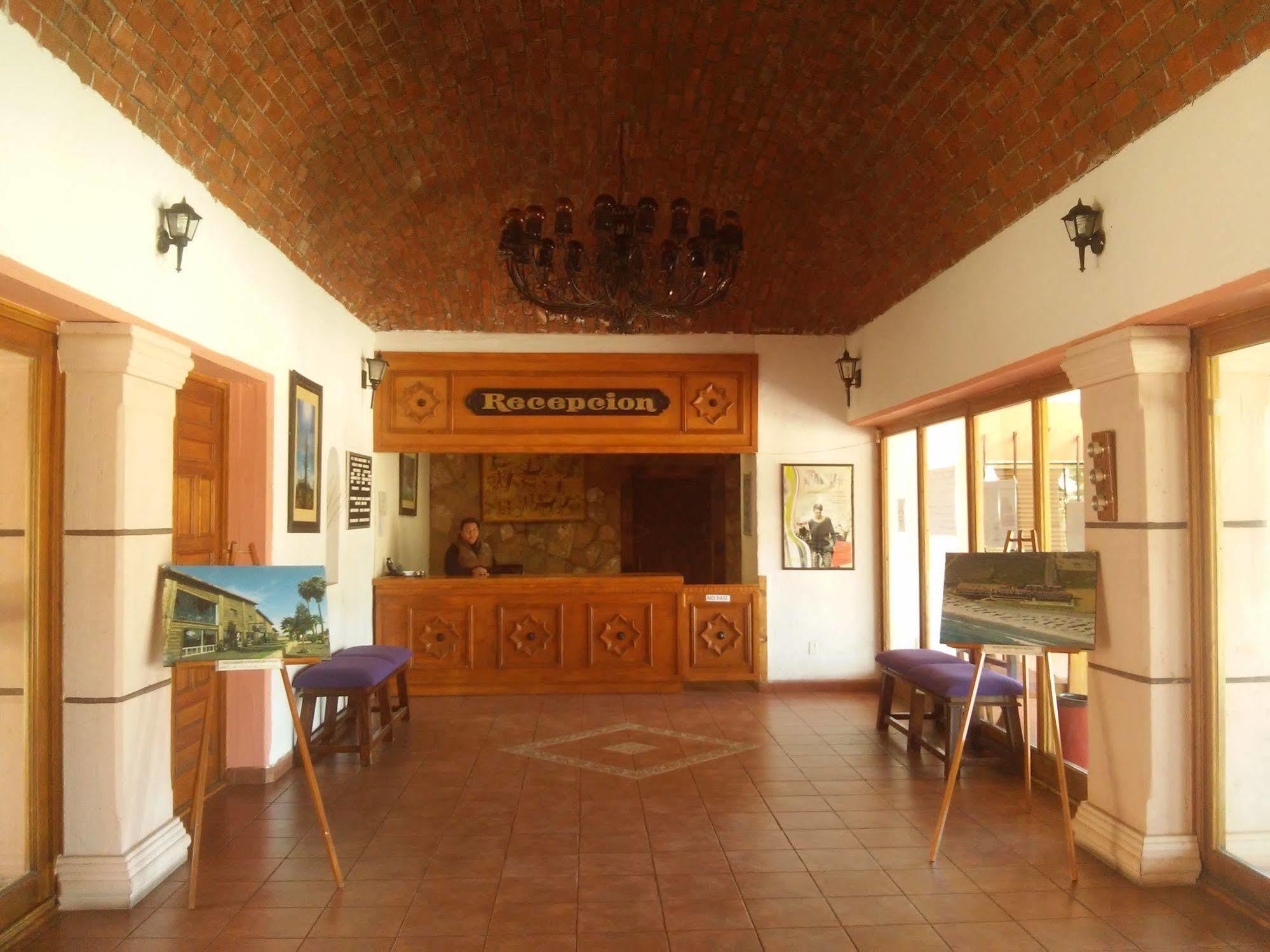 Hotel Mision Catavina Buitenkant foto